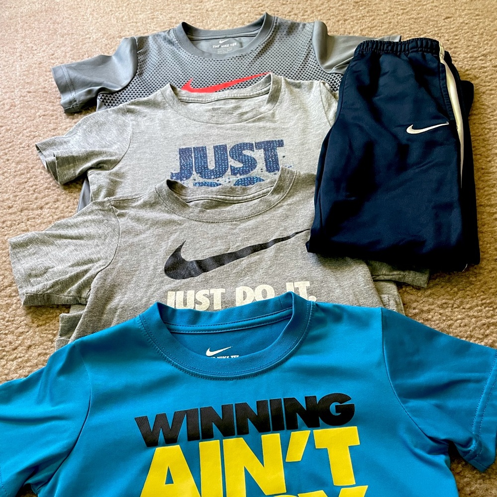 Boys Nike Lot